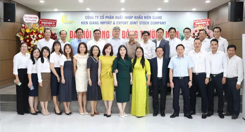 Sản phẩm dai hoi co dong 2025 1024x551 — Công Ty Cổ Phần Xuất Nhập Khẩu Kiên Giang — MST 1700100989