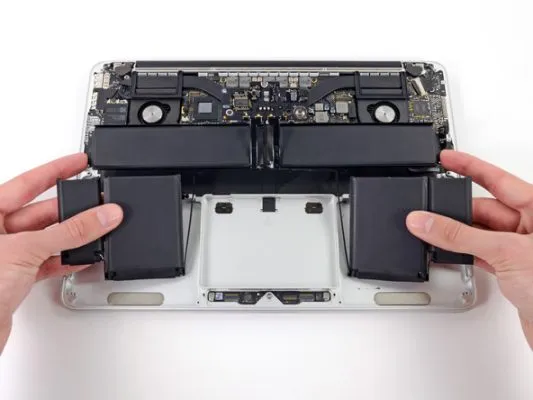 Sản phẩm 1202_thaypinMacbook 533x400 — Công Ty Trách Nhiệm Hữu Hạn Tin Học Kiên Giang — MST 1702096946
