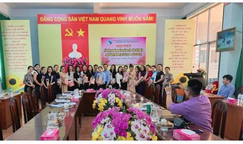 Sản phẩm trung tam van hoa tp can tho to chuc hop mat ky niem ngay phu nu viet nam 2010 641729561005 — Trung Tâm Văn Hóa TP. Cần Thơ — MST 1800668510