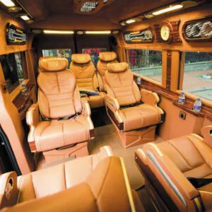 Sản phẩm thue xe limousine 2 300x300 — Công Ty TNHH Thương Mại Dịch Vụ Và Du Lịch Đất Tây Đô — MST 1800676896
