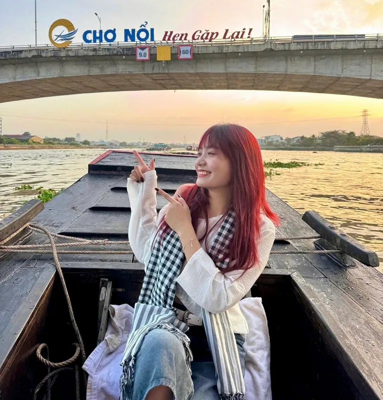 Sản phẩm thue xe di mien tay 8(3) — Công Ty TNHH Thương Mại Dịch Vụ Du Lịch Nguyễn Duy Travel — MST 1801616152