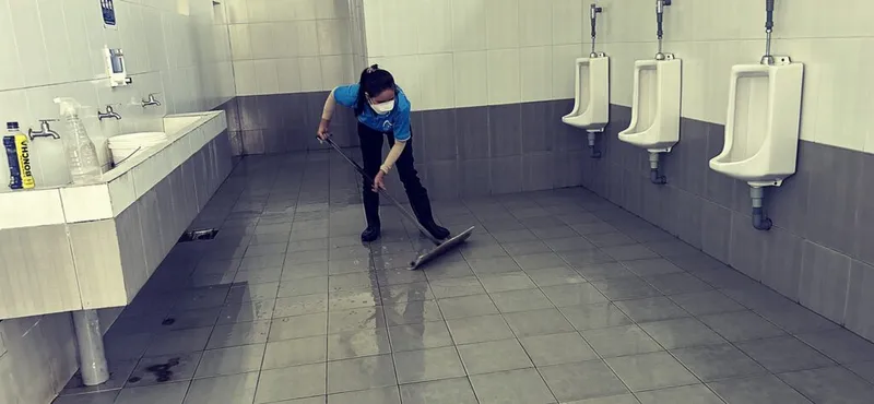 Sản phẩm ve sinh cong nghiep tai can tho 2 1024x473 — Công Ty TNHH Vệ Sinh Công Nghiệp Phúc Hưng — MST 1801729981