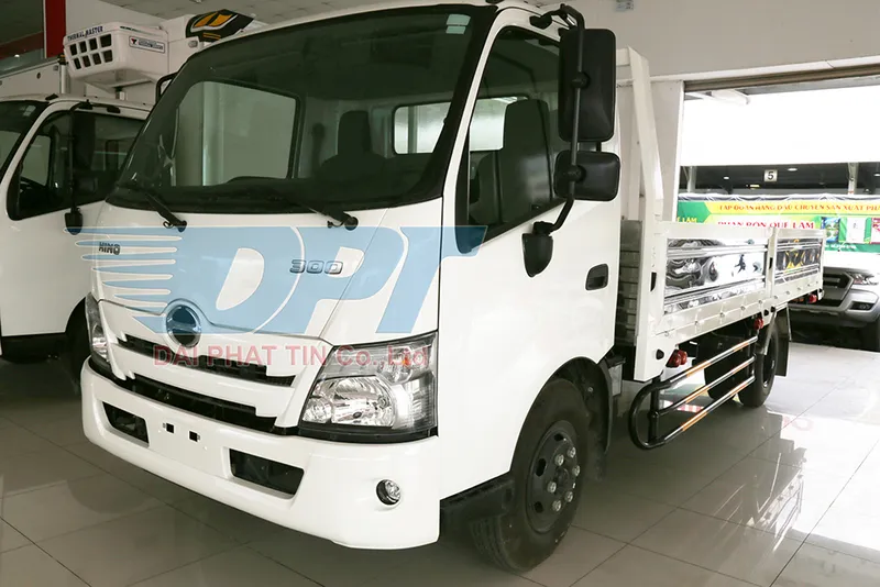 Sản phẩm xe tai hino xzu730 5 tan thung lung 2 — Công Ty TNHH Đại Phát Tín — MST 2000761784