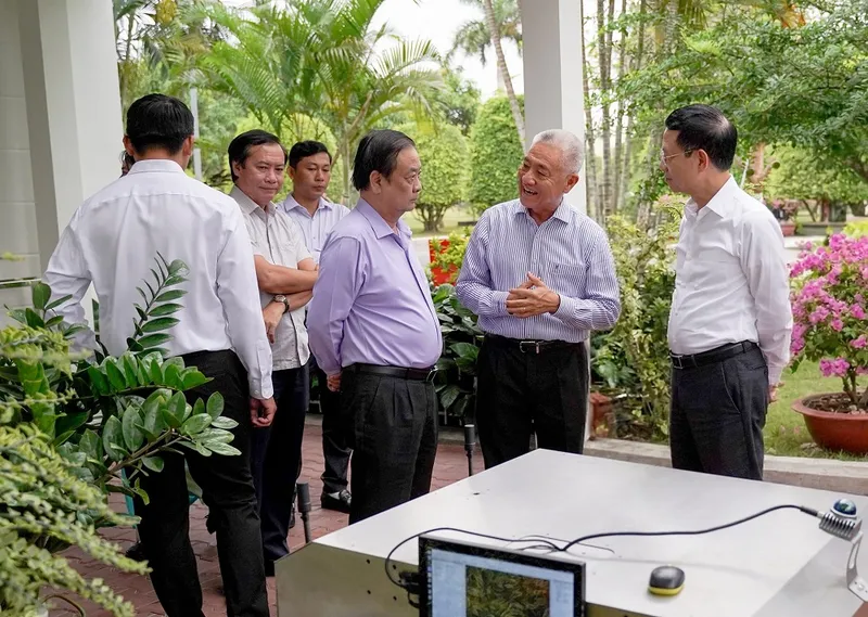 Sản phẩm Doan Quoc hoi va Bo KHCN lam viec tai Mylan RYNAN 2 1 — Bao Bì Mỹ Lan - Công Ty Cổ Phần Mỹ Lan — MST 2100601350