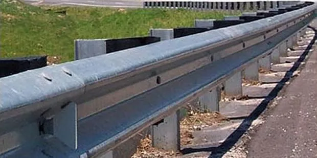 Sản phẩm hộ lan tôn — Công Ty Cổ Phần Công Trình Giao Thông Kiến Quốc — MST 2300539156