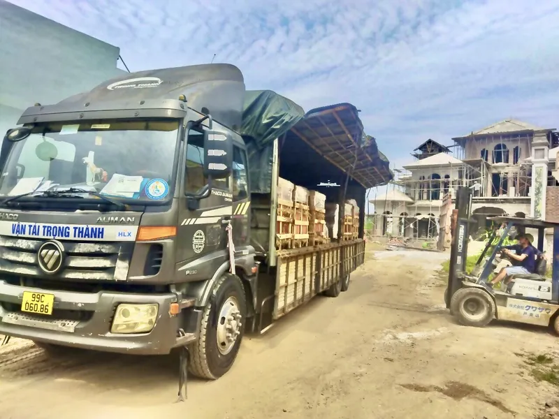 Sản phẩm xe tai 11 tan van tai trong thanh1 — Công Ty TNHH Thương Mại Điện Tử Và Vận Tải Trọng Thành — MST 2300665898