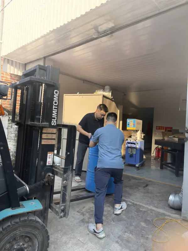 Sản phẩm Xuong va kho hang 1 — In ấn Vĩnh Kỳ - Công Ty TNHH TM MTV Vĩnh Kỳ — MST 2300900044