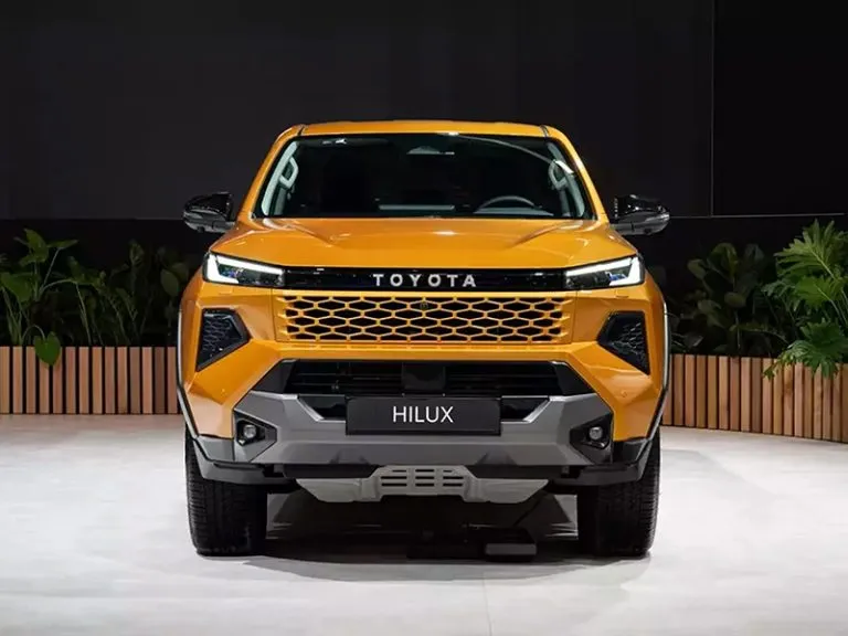 Sản phẩm toyota hilux 2026 album 5 1 768x576 — Công Ty CP Toyota Từ Sơn — MST 2301142467