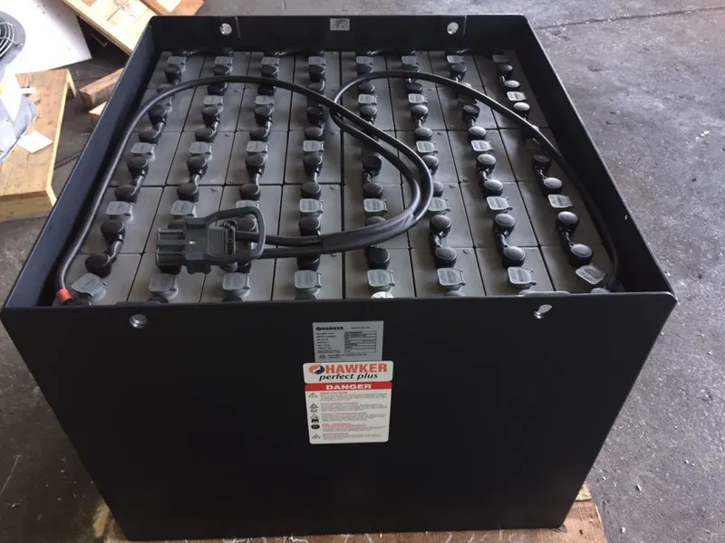 Sản phẩm binh dien xe nang 1024x768 — Công Ty TNHH Thương Mại Dịch Vụ Và Kỹ Thuật AMG Việt Nam — MST 2301167285