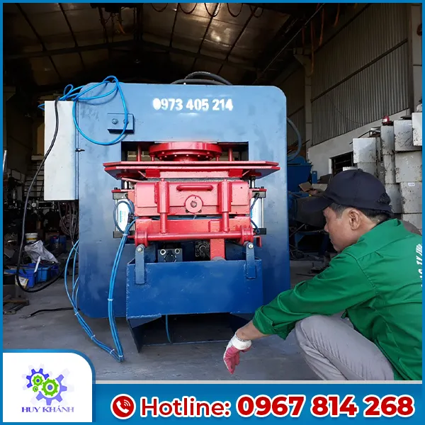 Sản phẩm may ep gach terazo — Chế Tạo Máy Huy Khánh Bắc Giang - Công Ty TNHH Huy Khánh Bắc Giang — MST 2400586992