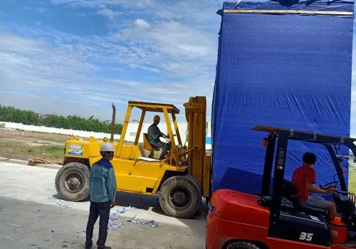Sản phẩm CMQC — Cho Thuê Xe Nâng Đông Dương - Công Ty TNHH Thương Mại Và Dịch Vụ Vận Tải Đông
Dương — MST 2400843008