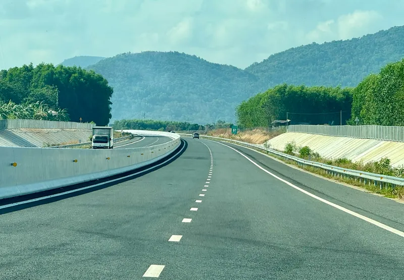 Sản phẩm cao toc bien hoa vung tau 6 — Công Ty TNHH HIQ Vina — MST 2400846721