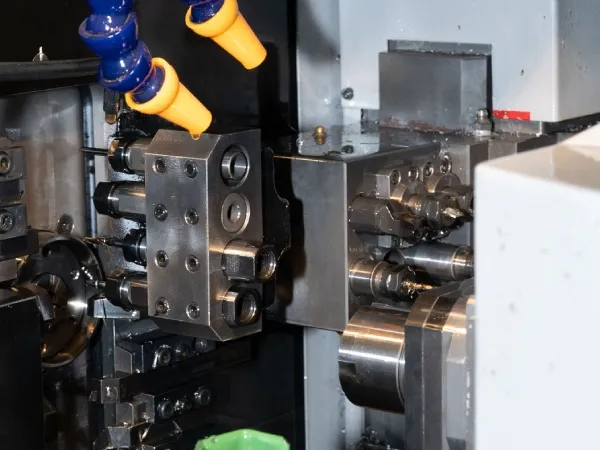 Sản phẩm Gia cong phay cnc theo yeu cau — Cơ Khí Chính Xác Hoàng Sơn - Công Ty TNHH Cơ Khí Chính Xác Hoàng Sơn — MST 2400880634
