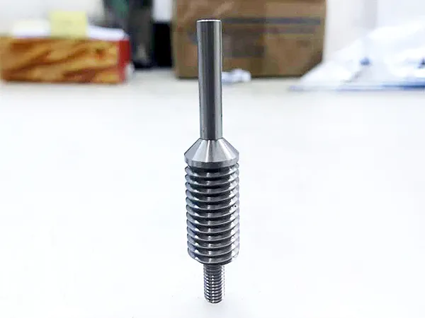 Sản phẩm Ren dac biet — Cơ Khí Chính Xác Hoàng Sơn - Công Ty TNHH Cơ Khí Chính Xác Hoàng Sơn — MST 2400880634