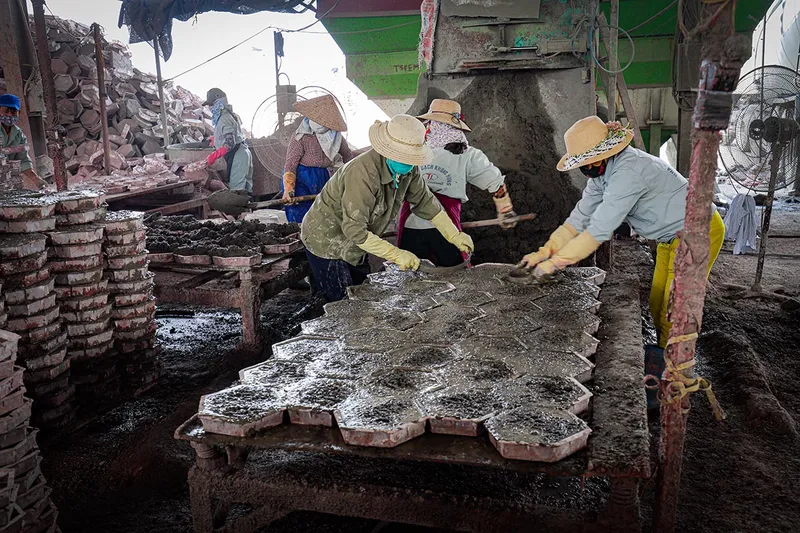 Sản phẩm gạch block tự chèn — Cọc Bê Tông & Cột Điện Bê Tông Thượng Long - Công Ty Cổ Phần Thượng Long — MST 2600636915