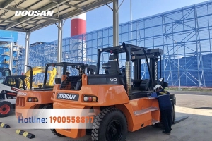 Sản phẩm 202310 cskh xe nang doosan viet nam 05 medium.jpg — Công Ty Cổ Phần Kỹ Thuật Dịch Vụ Thành Công — MST 2700638514