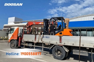 Sản phẩm 202311 ban giao xe nang dau 3 tan quang ngai image 1 medium.jpg — Công Ty Cổ Phần Kỹ Thuật Dịch Vụ Thành Công — MST 2700638514