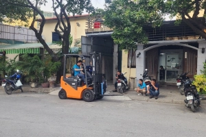 Sản phẩm 202311 ban giao xe nang dien co nho 1 5 tan ha noi image 6 medium.jpg — Công Ty Cổ Phần Kỹ Thuật Dịch Vụ Thành Công — MST 2700638514