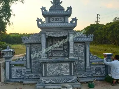 Sản phẩm Mẫu lăng cánh dựng chạm hạc 2 mái lá đẹp. Hương án đá nhang án đá 400x300 — Đồ Đá Mỹ Nghệ Tài Phú - Công Ty CP Sản Xuất Và Đầu Tư Tài Phú — MST 2700719925
