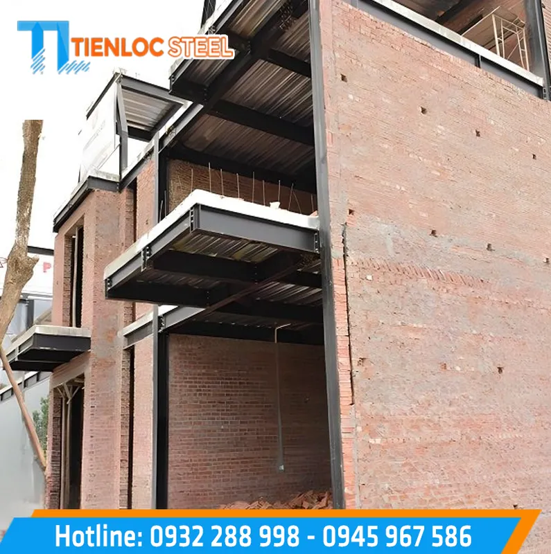 Sản phẩm Nha khung thep san decking ket hop gach truyen thong 1 — Công Ty TNHH Cơ Khí Xây Dựng Tiến Lộc — MST 2700848550
