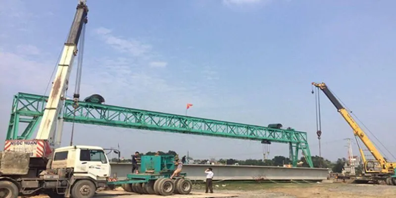 Sản phẩm cau lap dat dam 38m bim son pho cat 800x400 — Xe Cẩu Ngọc Tuân - Công Ty Cổ Phần Vận Tải Và Xây Dựng Ngọc Tuân — MST 2800834294