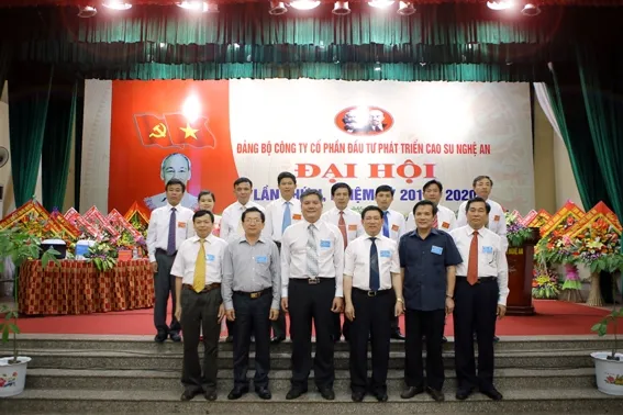 Sản phẩm A1662015 145613479Van nghe chao mung — Cao Su Nghệ An - Công Ty CP Đầu Tư Phát Triển Cao Su Nghệ An — MST 2900806727