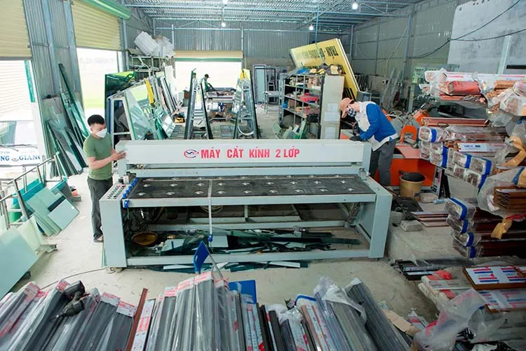 Sản phẩm thu vien anh 7 — Nhôm Kính Long Giang - Công Ty CP Xây Dựng Và Trang Trí Nội Thất Long Giang — MST 2901791209