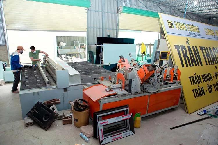 Sản phẩm thu vien anh 8 — Nhôm Kính Long Giang - Công Ty CP Xây Dựng Và Trang Trí Nội Thất Long Giang — MST 2901791209