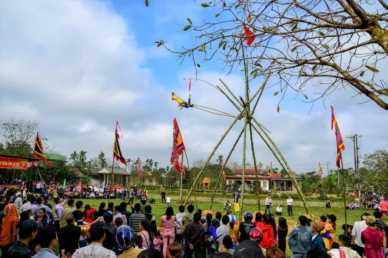 Sản phẩm Le hoi du tien hue tro choi dan gian mao hiem nhung0day tinh tu ngay xuan — Công Ty TNHH Du Lịch Sovaba — MST 3101099382