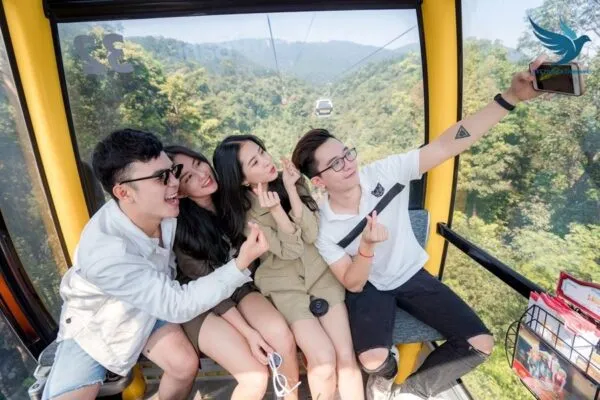 Sản phẩm Ba Na Hills Cable Car VNT Travel 16 600x400 — Tổ Chức Sự Kiện VNT - Công Ty CP Tổ Chức Sự Kiện Và Nội Thất VNT — MST 3200427299
