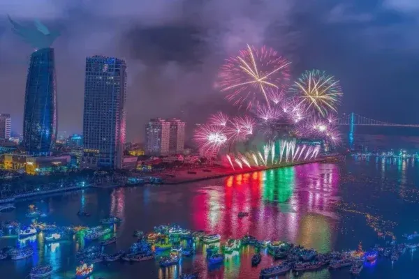 Sản phẩm da nang international fireworks festival vnt travel 1 600x400 — Tổ Chức Sự Kiện VNT - Công Ty CP Tổ Chức Sự Kiện Và Nội Thất VNT — MST 3200427299