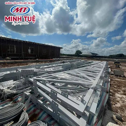 Sản phẩm thi cong nha thep tien che (2) — Nhà Thép Tiền Chế Minh Tuệ ADV - Công Ty TNHH Một Thành Viên Minh Tuệ ADV — MST 3200602208