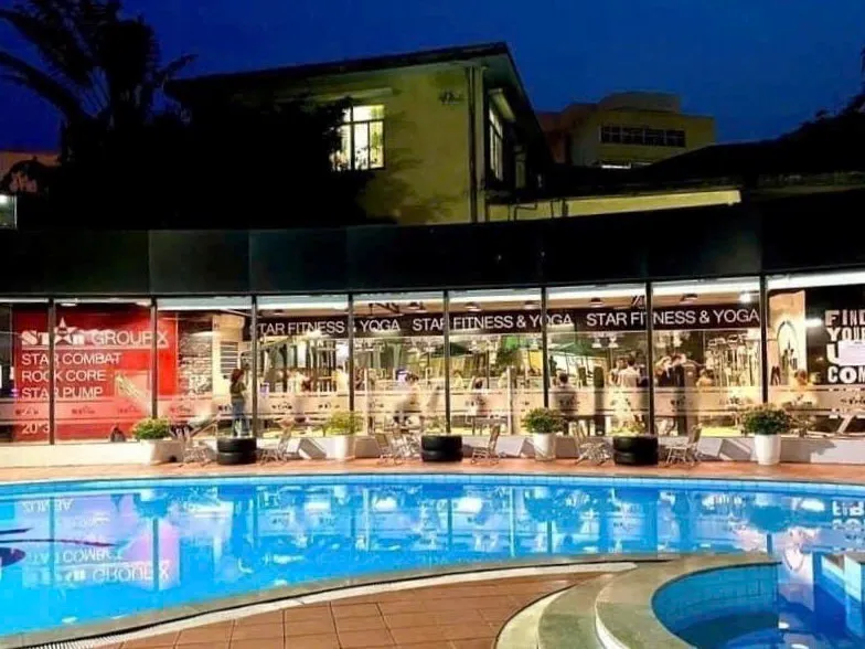 Sản phẩm Pool — Park View Hotel - Công Ty TNHH Du Lịch Bến Thành - Phú Xuân — MST 3300351621