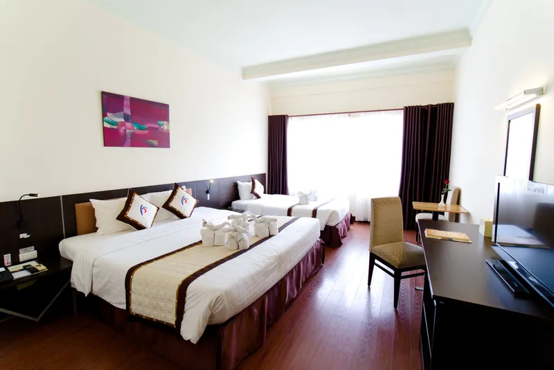 Sản phẩm 24082614_SUPERIOR 2 — Park View Hotel - Công Ty TNHH Du Lịch Bến Thành - Phú Xuân — MST 3300351621