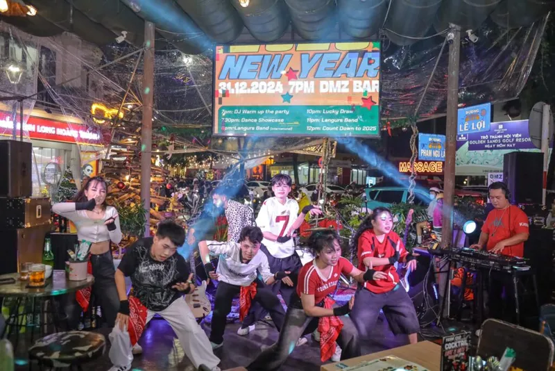 Sản phẩm Countdown2025_dmzbar19 1024x683 — Công Ty Cổ Phần Du Lịch DMZ — MST 3300560304