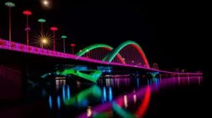 Sản phẩm cau nguyen hoang hue 3 300x167 — Huế Smile Travel - Công Ty TNHH Thương Mại Và Du Lịch Nụ Cười Huế — MST 3301089511