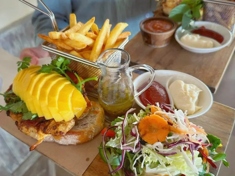 Sản phẩm Chicken Mango Sandwich 800x600 — Sailing Club Resort Mui Ne — MST 3400309503