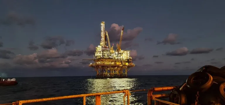 Sản phẩm Oil Gas 768x359 — Công Ty CP Kỹ Thuật Chống Ăn Mòn Glocoating Việt Nam — MST 3500799410