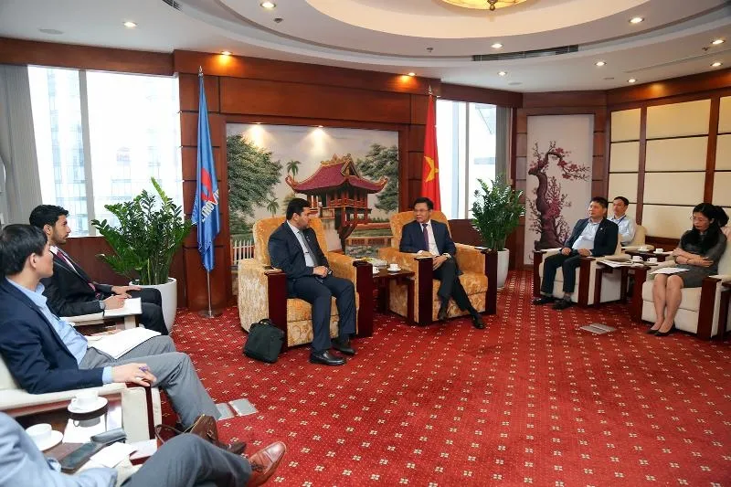 Sản phẩm lanh dao petrovietnam lam viec voi lanh dao adnoc_1 — Công Ty Cổ Phần Thương Mại Kỹ Thuật Hà Quang — MST 3500885684