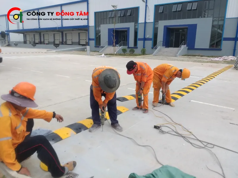 Sản phẩm go giam toc 3 — Chi Nhánh Lâm Đồng - Công Ty TNHH Thương Mại Xây Dựng Công Trình Đồng Tâm — MST 3502337796