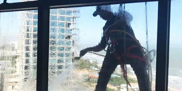 Sản phẩm dv ve sinh khac 2 — Công Ty TNHH Thương Mại Dịch Vụ Kỹ Thuật Nam An Phát — MST 3502343503