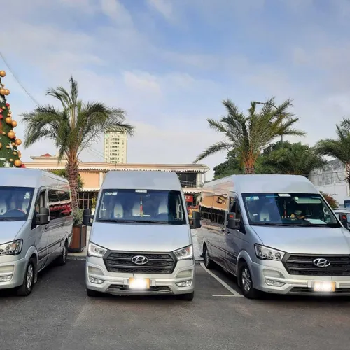 Sản phẩm thue xe — Công Ty TNHH Thương Mại Và Du Lịch Thùy Vân — MST 3502346751