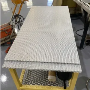Sản phẩm luoi loc 1 300x300 — Công Ty TNHH Thép Shang Kai Việt Nam — MST 3502377397