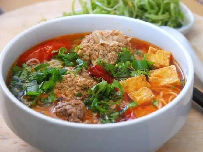 Sản phẩm bun rieu trong suat an cong nghiep 1 — Suất ăn Công Nghiệp Phú Mỹ Gold - Công Ty CP Dịch Vụ Và Thương Mại Phú Mỹ Gold — MST 3502487167