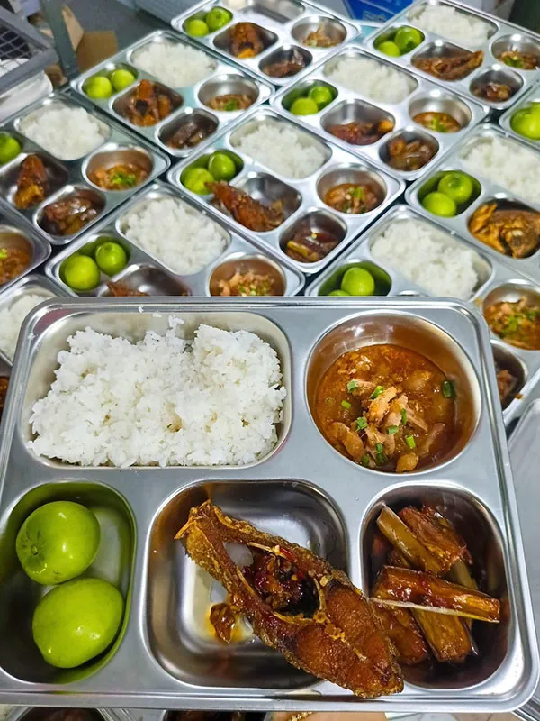 Sản phẩm suat an cong nghiep ba ria 1114 — Suất ăn Công Nghiệp Phú Mỹ Gold - Công Ty CP Dịch Vụ Và Thương Mại Phú Mỹ Gold — MST 3502487167