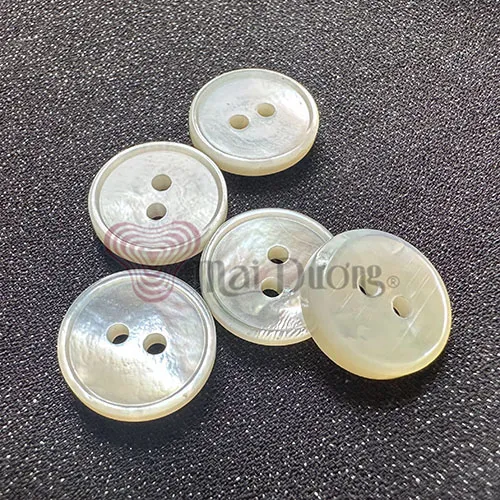 Sản phẩm Mother of Pearl Shell Buttons3 — Nút áo Vỏ Sò Mai Dương - Công Ty TNHH Mai Dương — MST 3600533608