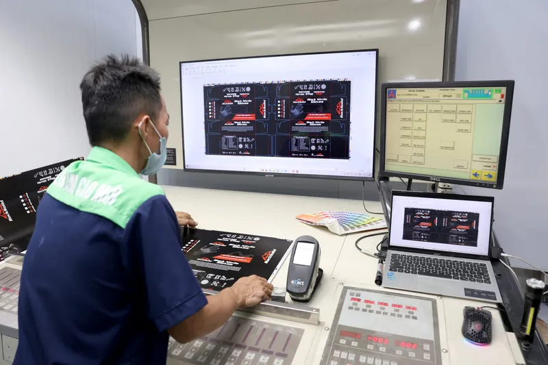 Sản phẩm 032A5376 scaled — In Bao Bì Giấy HotPrint - Công Ty TNHH Tập Đoàn Hoàng Thị — MST 3600693834