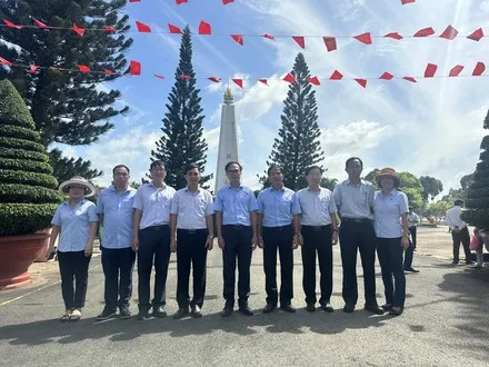 Sản phẩm z4556432369791_5b009e48d16ff15eacd5cd021e5927df 1 — Công Ty CP Cơ Khí Luyện Kim — MST 3600869728