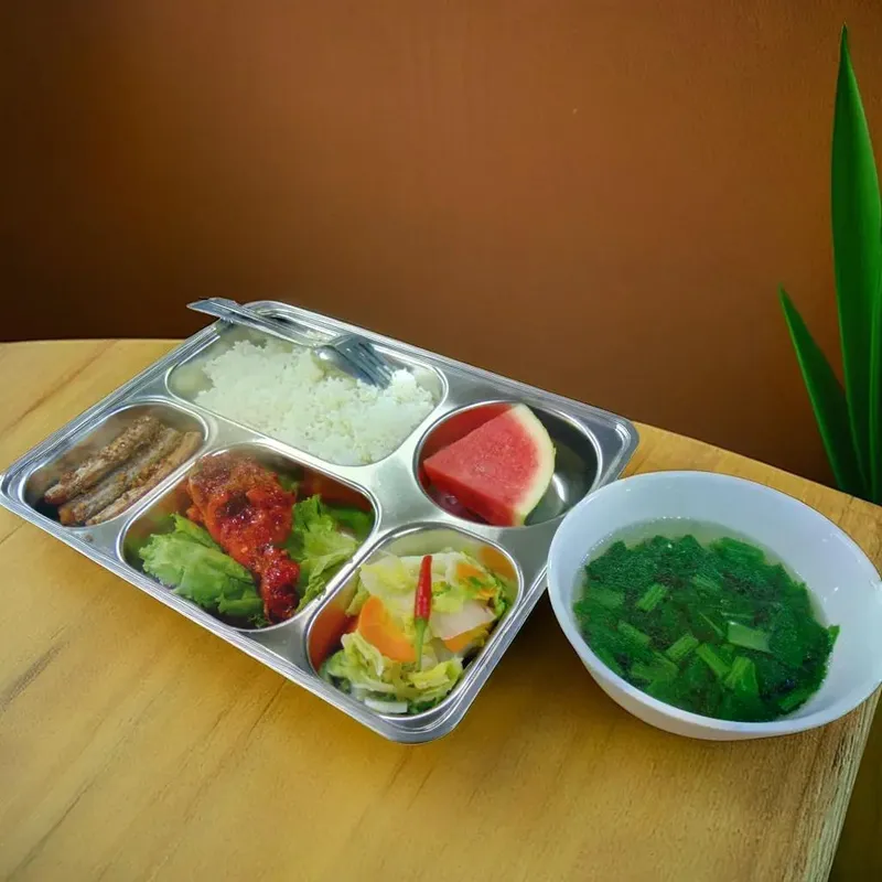 Sản phẩm Dong Tien Food 01 — Suất Ăn Công Nghiệp Đông Tiến - Công Ty TNHH MTV Đông Tiến — MST 3600891089