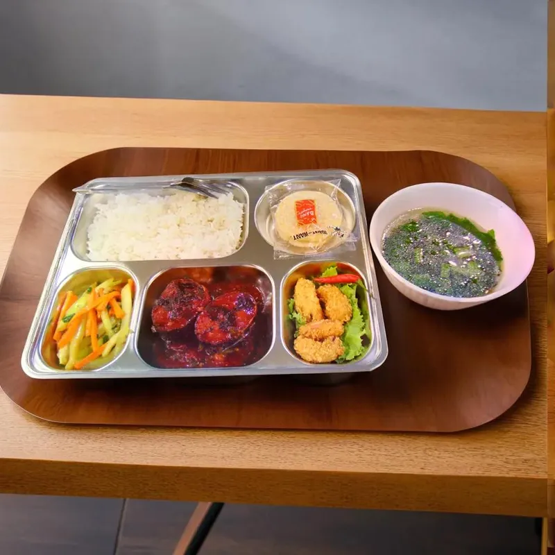 Sản phẩm Dong Tien Food 02 — Suất Ăn Công Nghiệp Đông Tiến - Công Ty TNHH MTV Đông Tiến — MST 3600891089